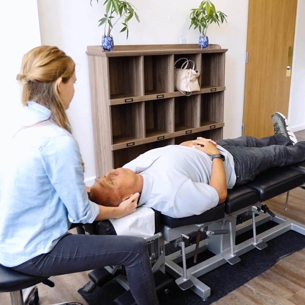 Honolulu Chiropractor adjustment 